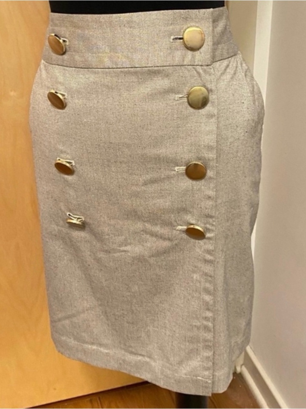 Banana Republic Beige Pencil Skirt with Gold Button Accents - Picture 2 of 13
